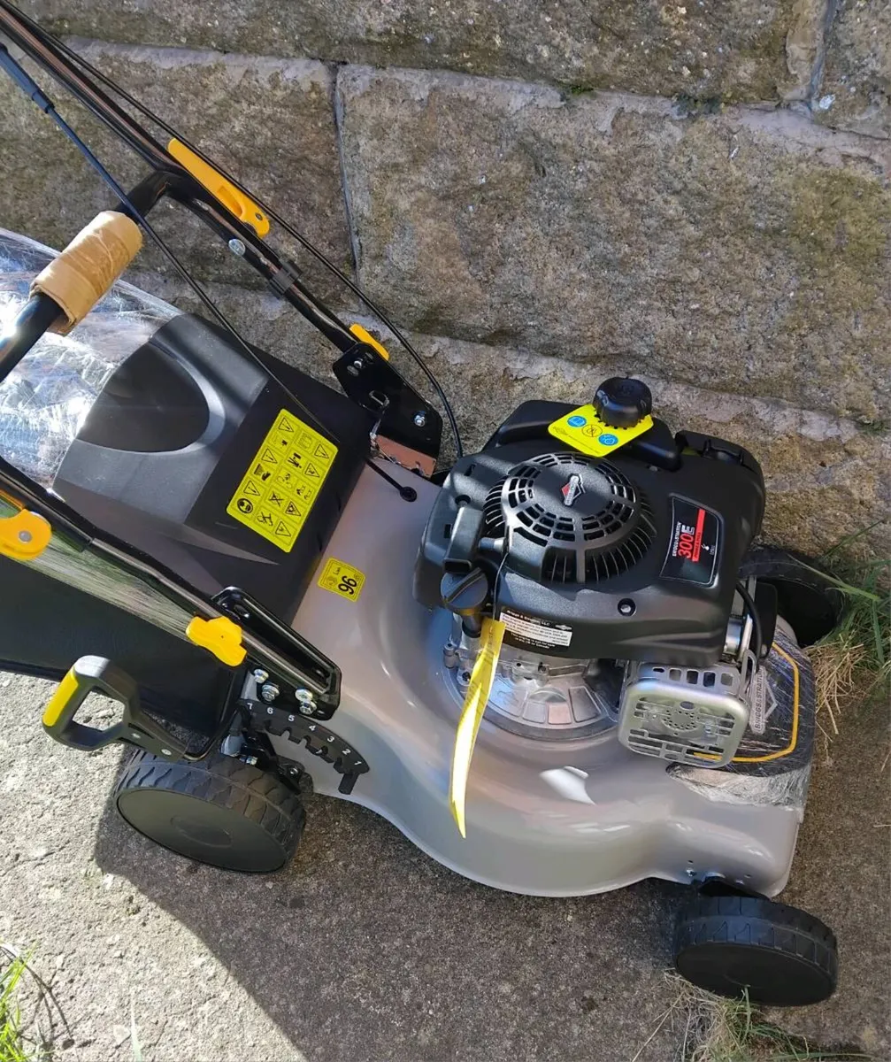 Lawnmower new briggs 42cm selfpropelled - Image 3