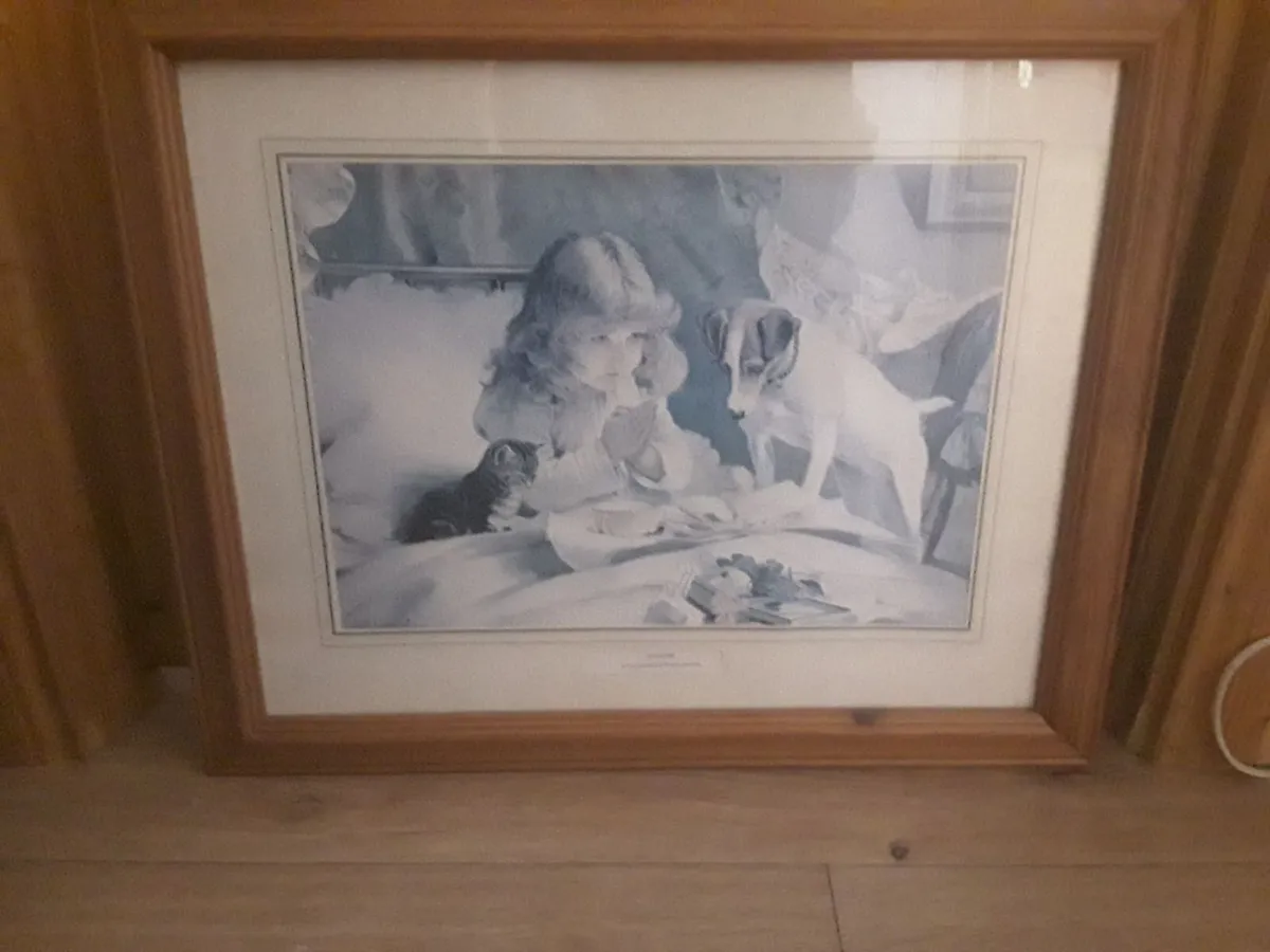 Lovely large picture of a small child - Image 2