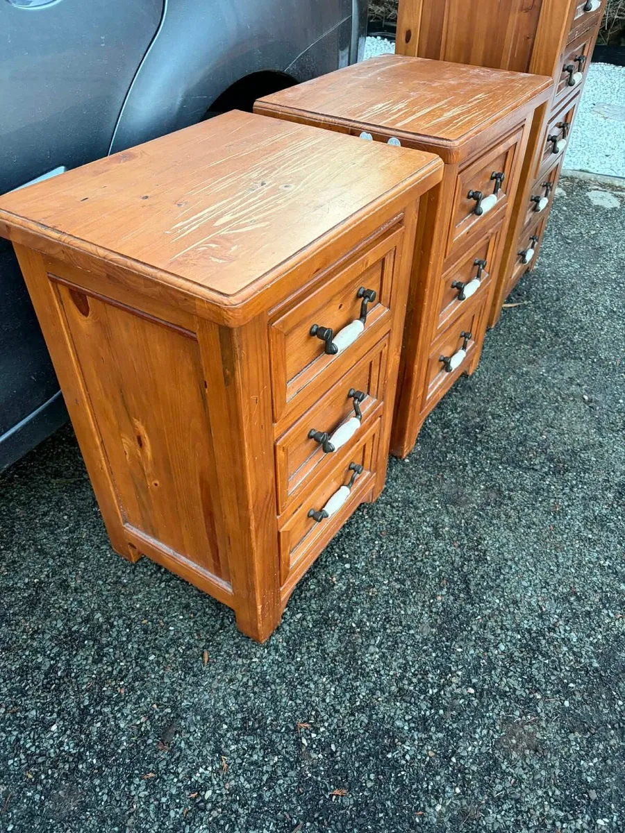 2 bedside lockers - Image 2