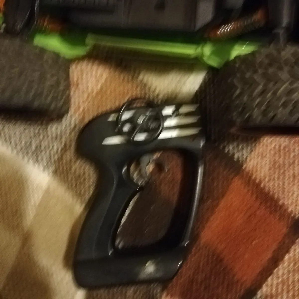 Maisto Tech RC Monster Truck Extreme Beast - Image 4