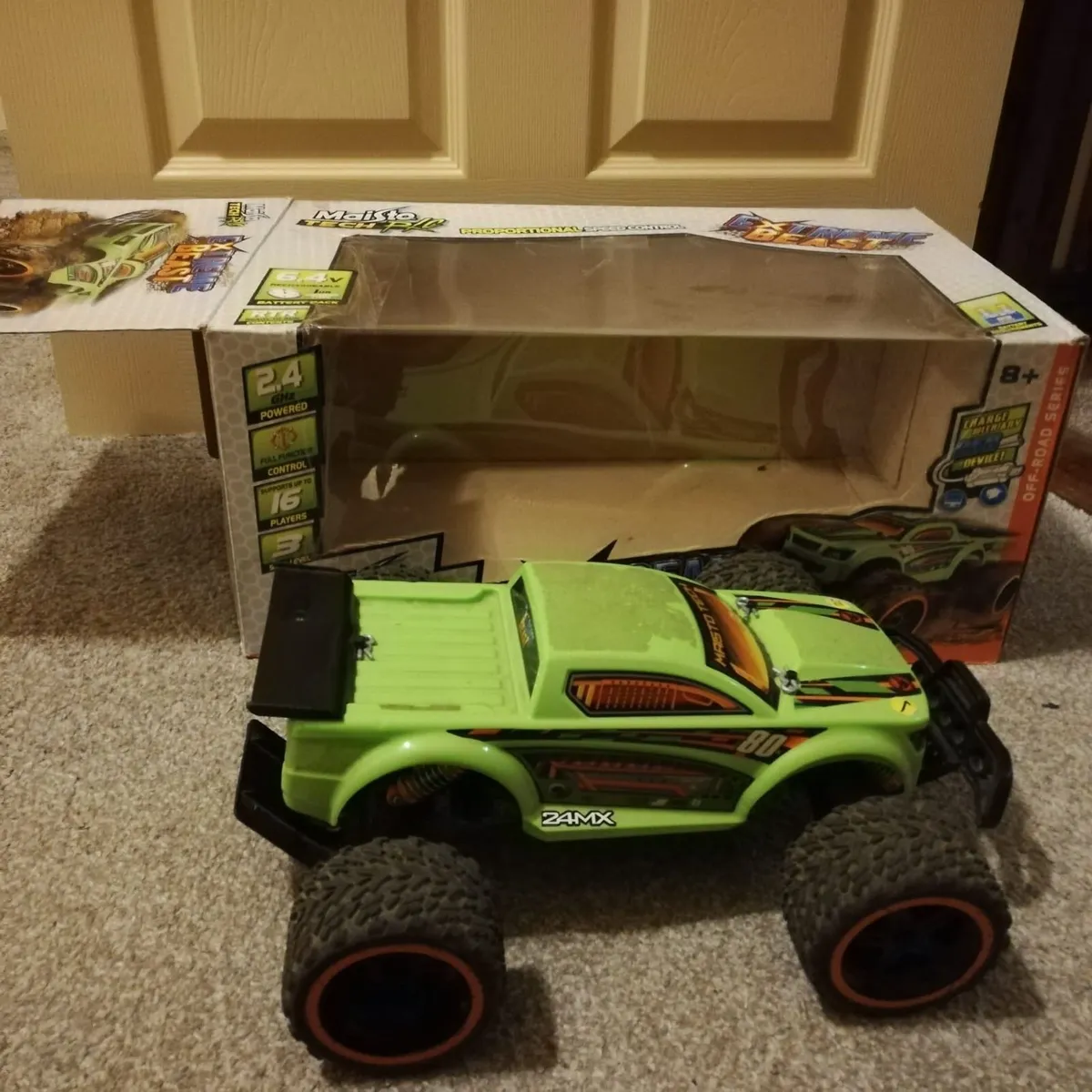 Maisto Tech RC Monster Truck Extreme Beast - Image 2