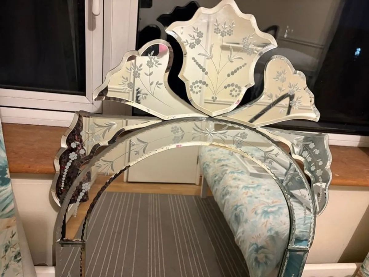 Ornate large mirror. - Image 2