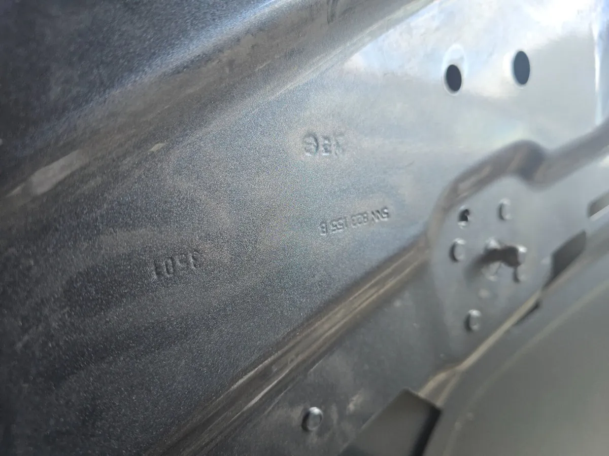 VW TIGUAN 2019 BONNET ORIGINAL 5NA823155B - Image 3