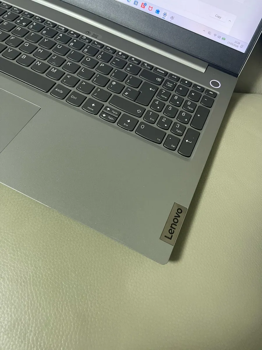 Lenovo Laptop i5 pro 16/512 Windows 11 - Image 2