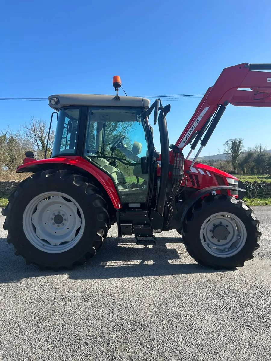 2016 Massey Ferguson 5610 with Loader - Image 4