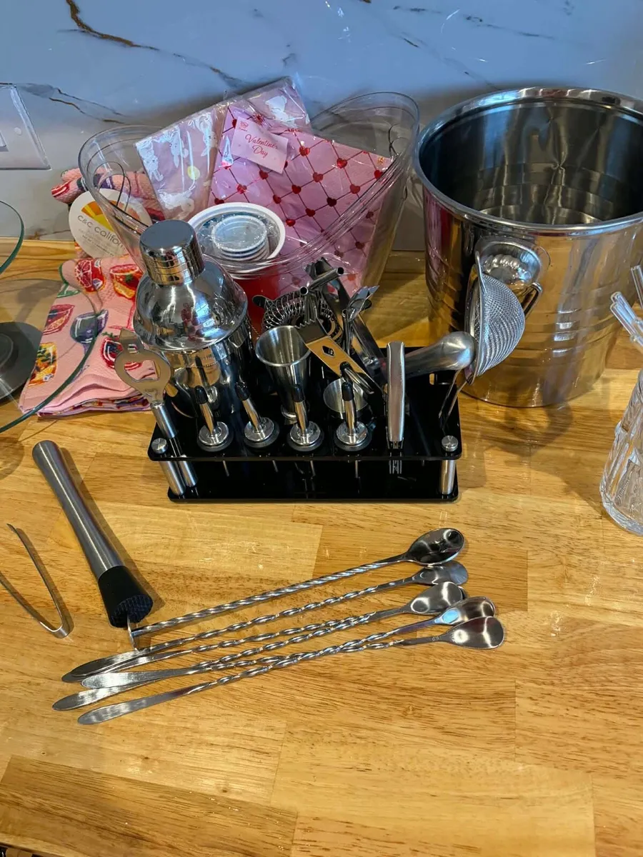 Brand new cocktail at set €100 - Image 2