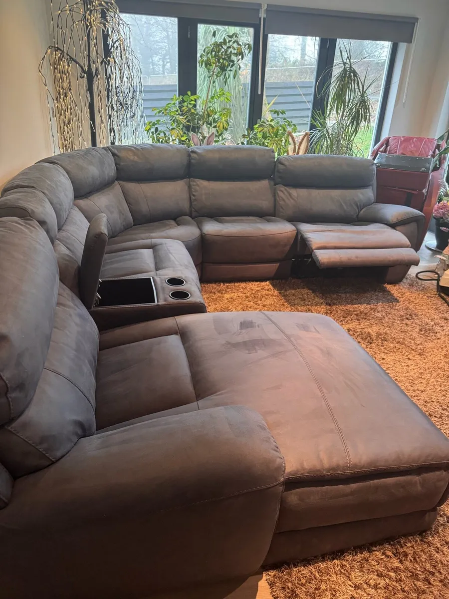 Large Electric recliner corner sofa with L shape - Image 1