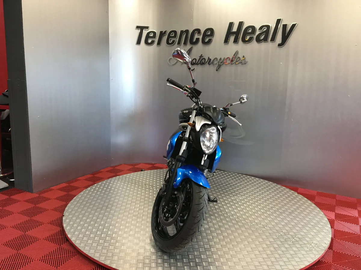 2010 Suzuki SV650 GLADIUS ''Very Good Condition'' - Image 4