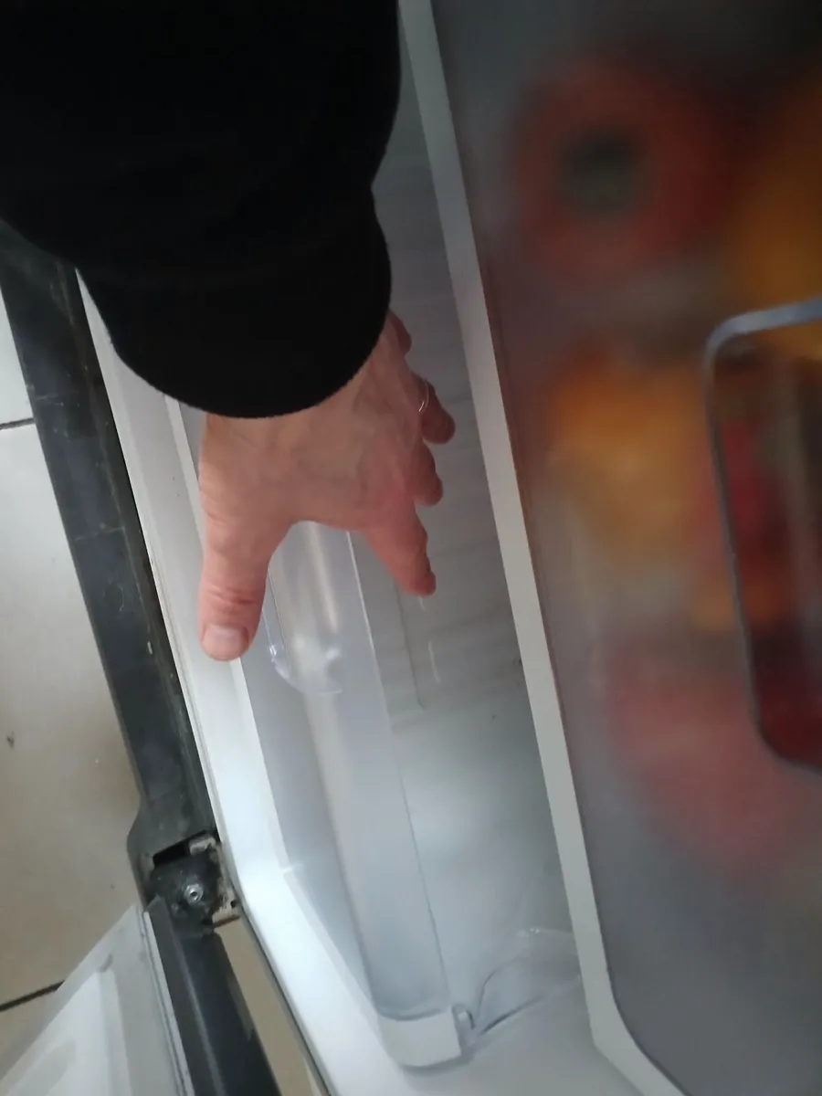 Samsung American Style Fridge Freezer - Image 4