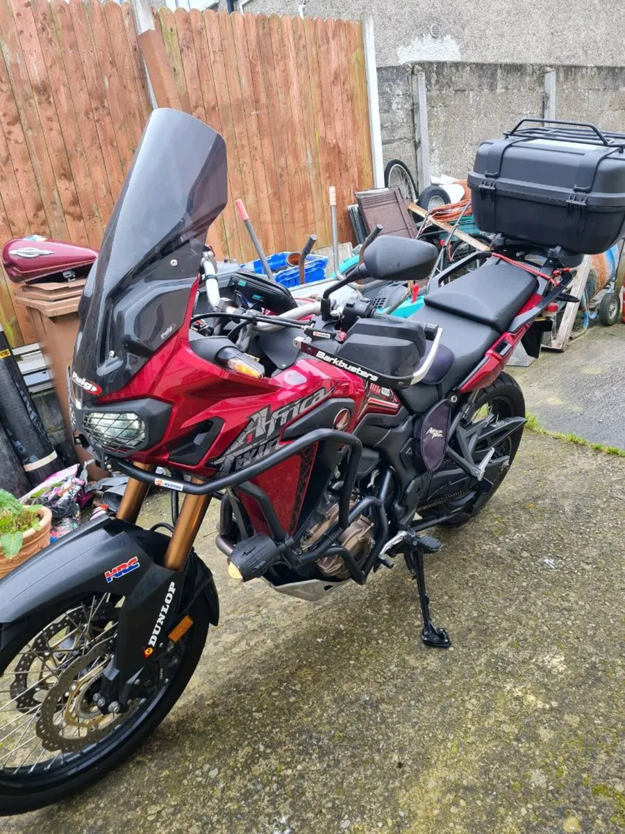 Africa Twin CRF1000L - Image 1
