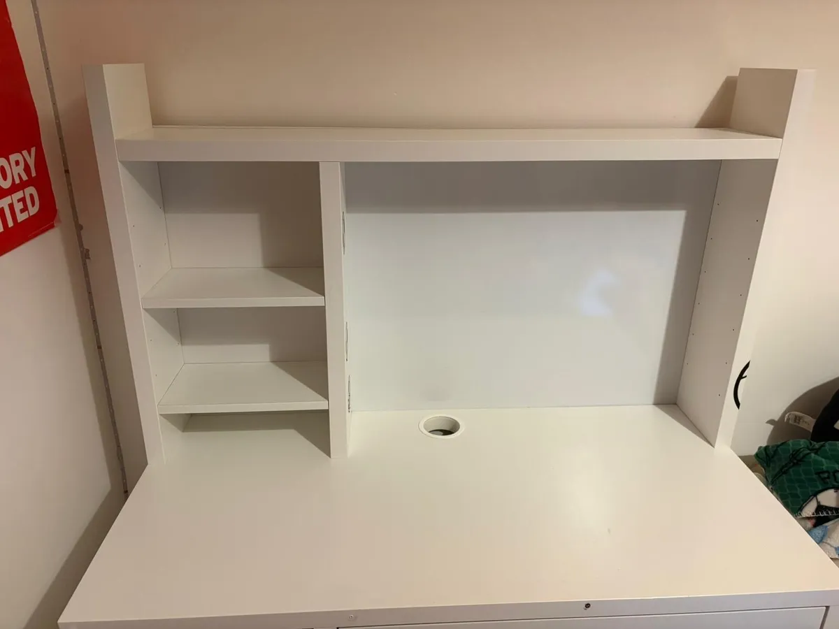 Child’s study desk - Image 2