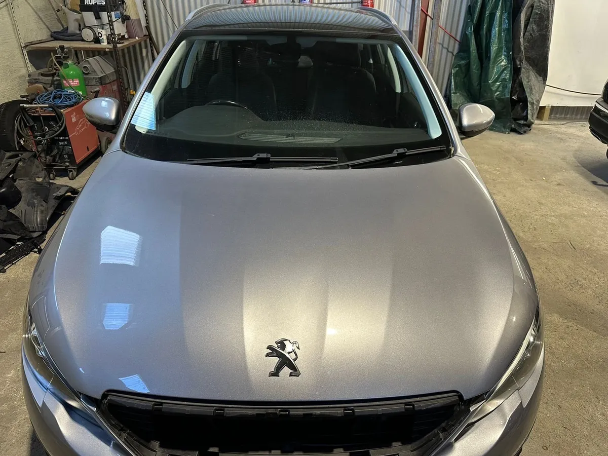 PEUGEOT 308 bonnet hood - Image 1
