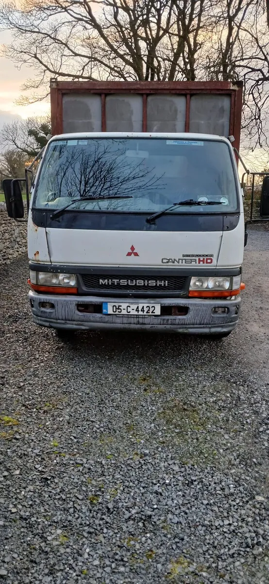 Mitsubishi Canter cattle truck - Image 3