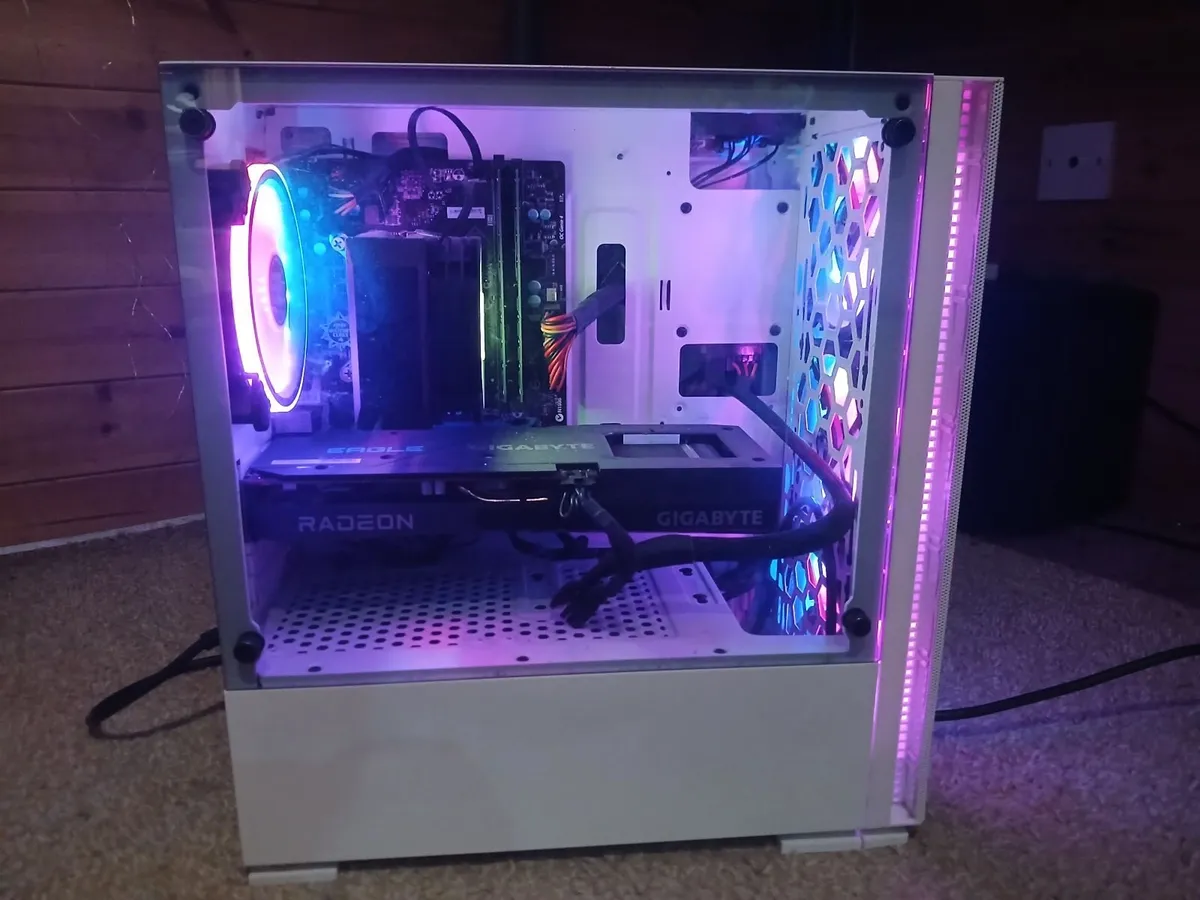 Computer [pc] - Image 1