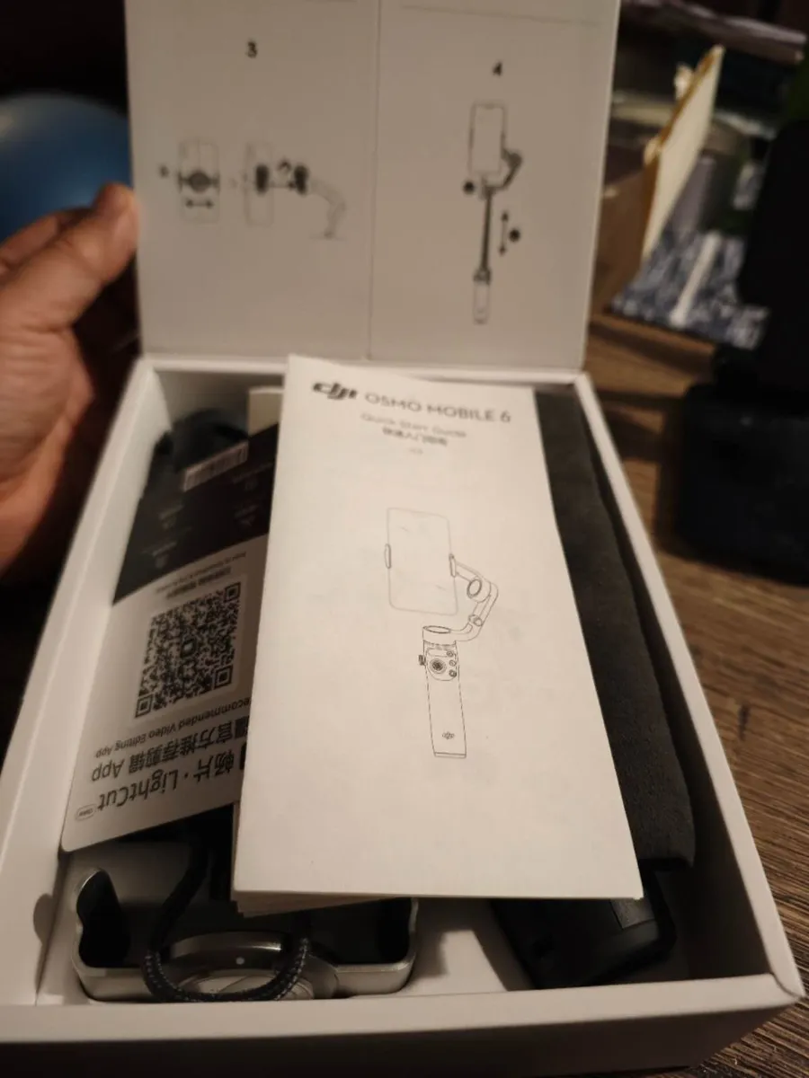 DJI OSMO Mobile 6 Smartphone Stabilizer - Image 4