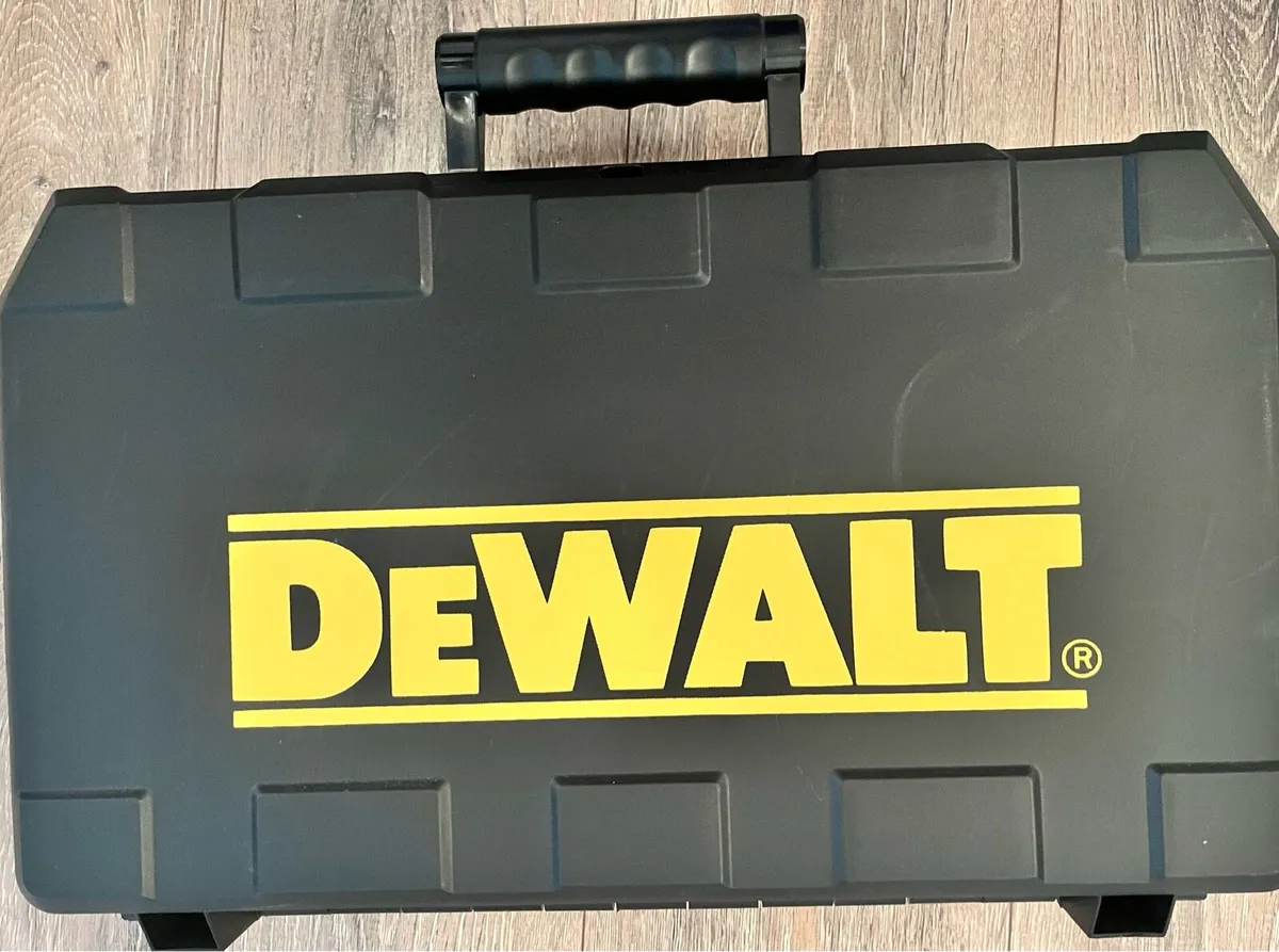 Three new boxes - Image 1