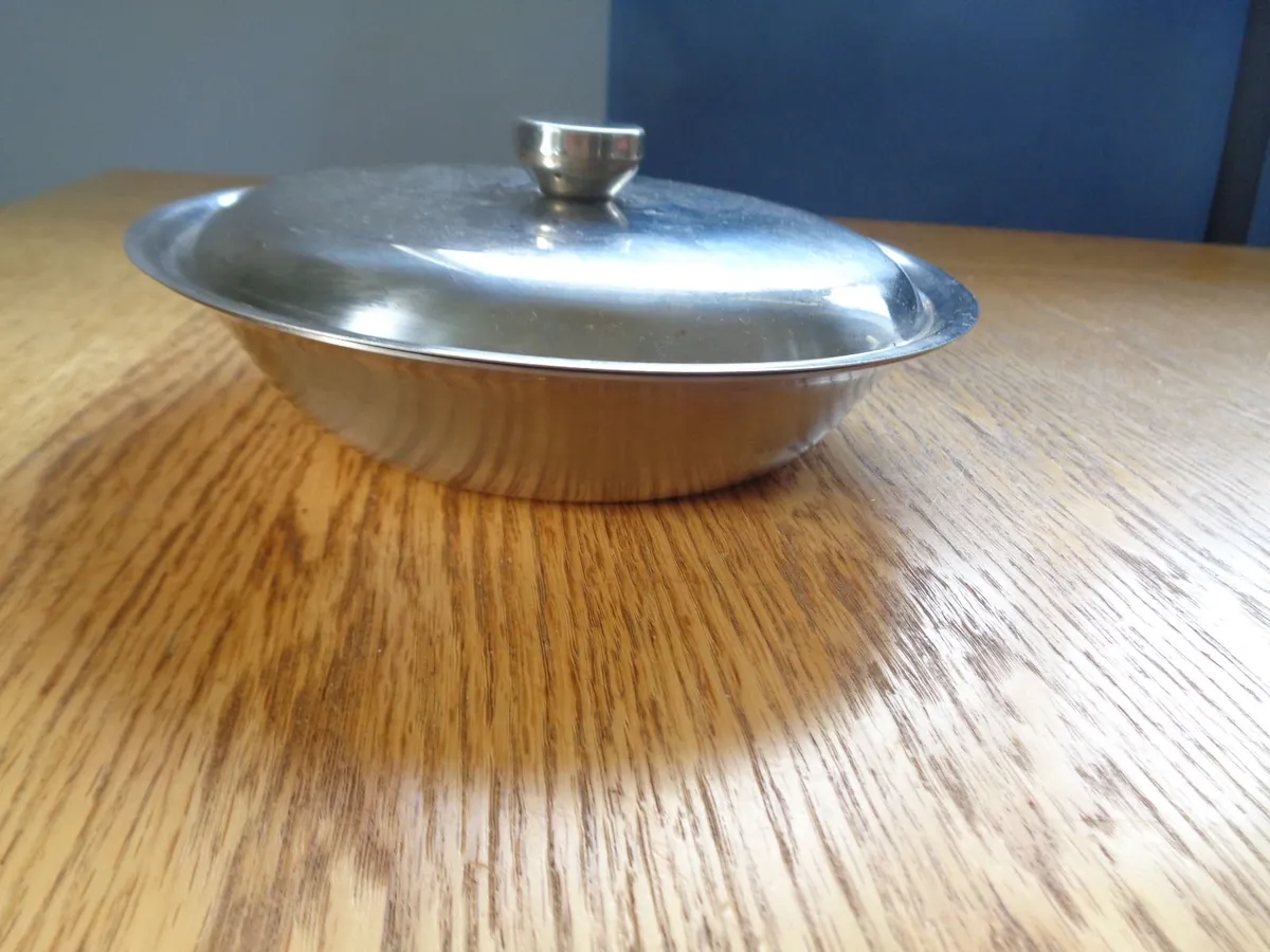 Stainless steel Bowl with Lid for Sale - Image 1