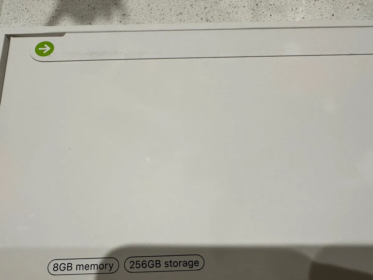 MacBook Neo 256GB - Brand New with Receipt - Image 4