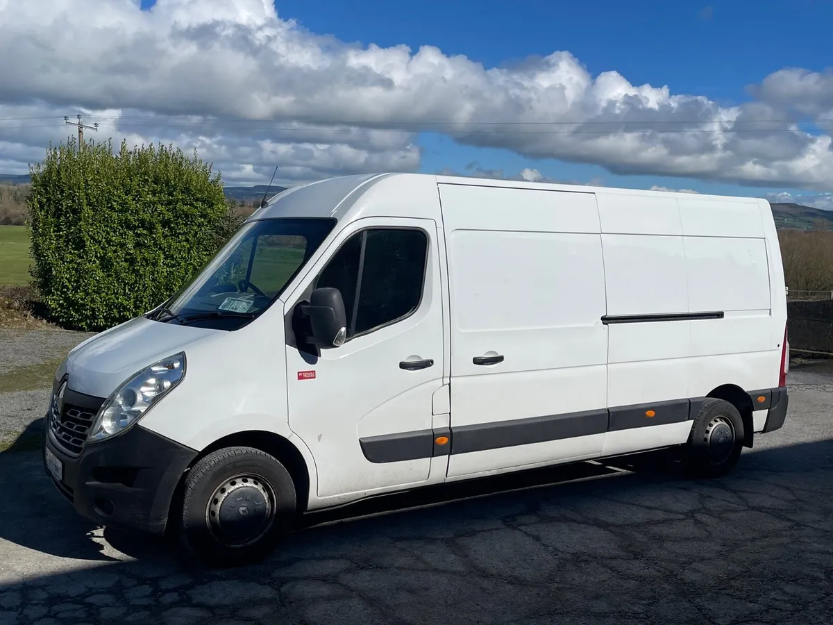 Renault Master - Image 2