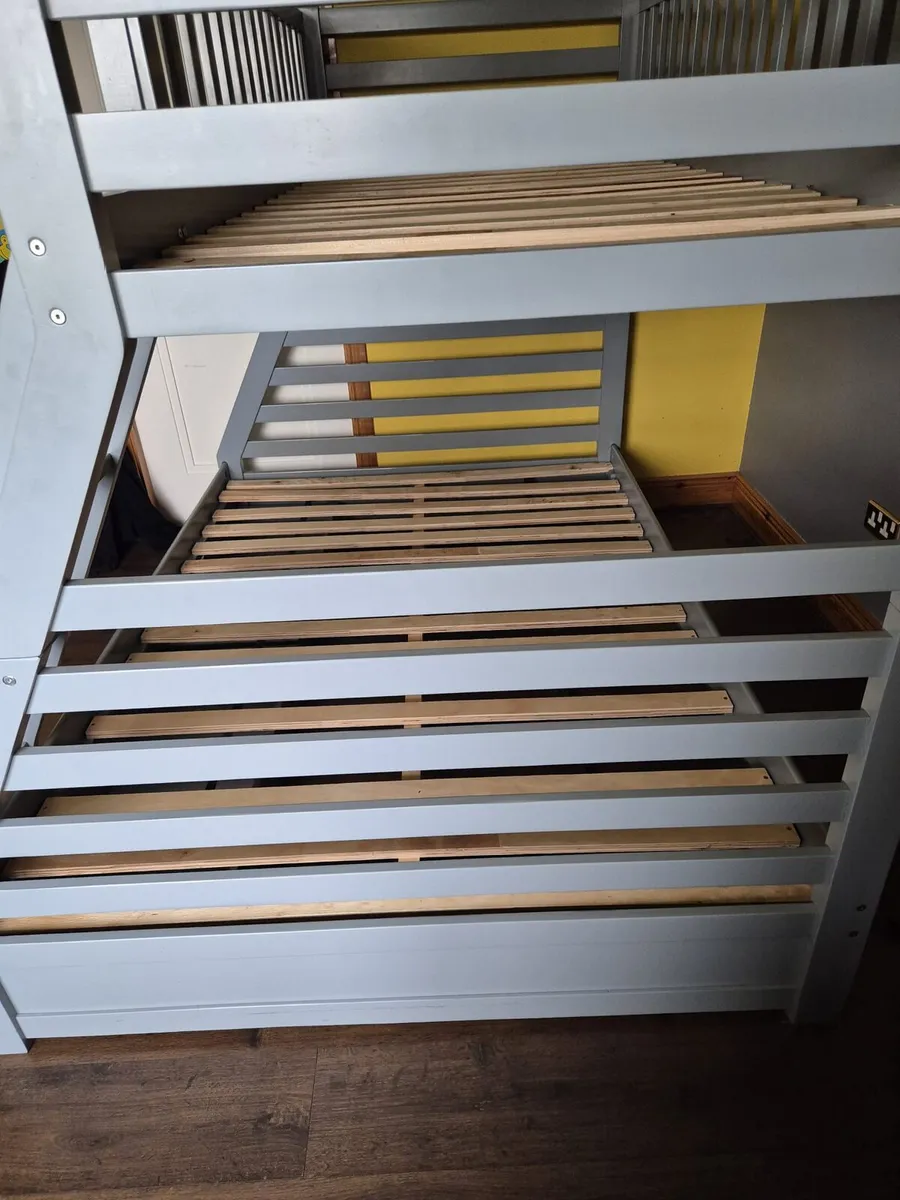 Double and Single Bunk bed - Image 4