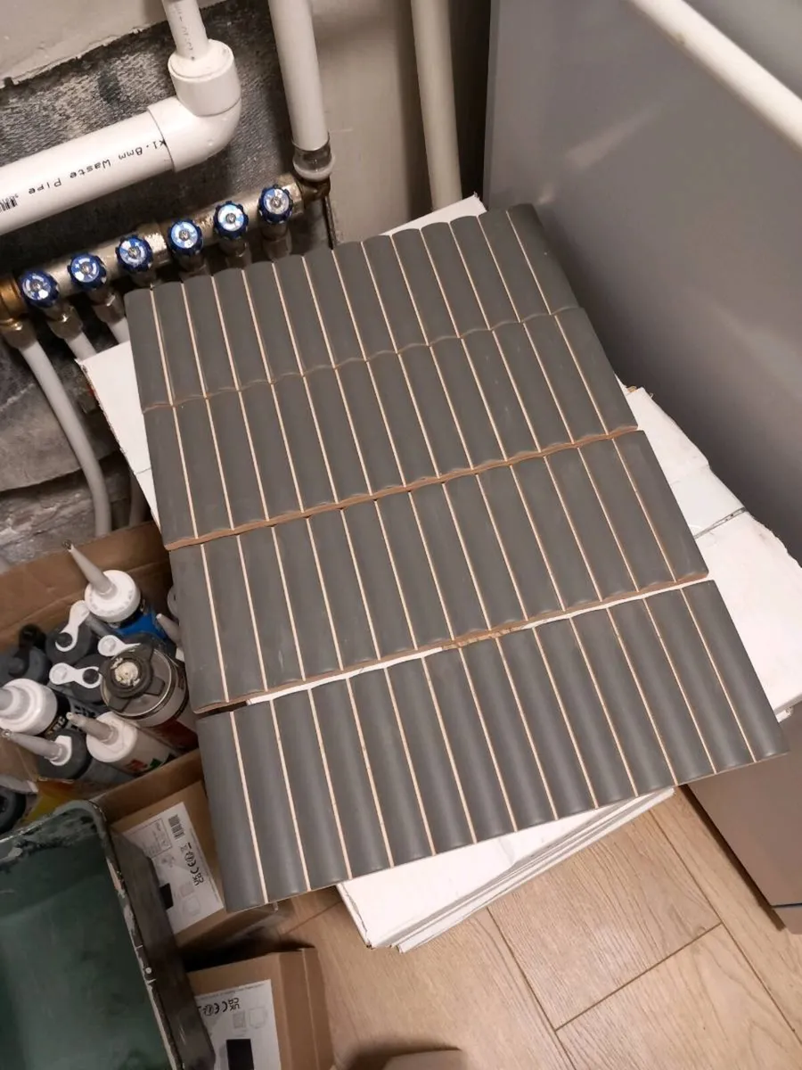 Graphite fluted Wall Tiles - Image 2