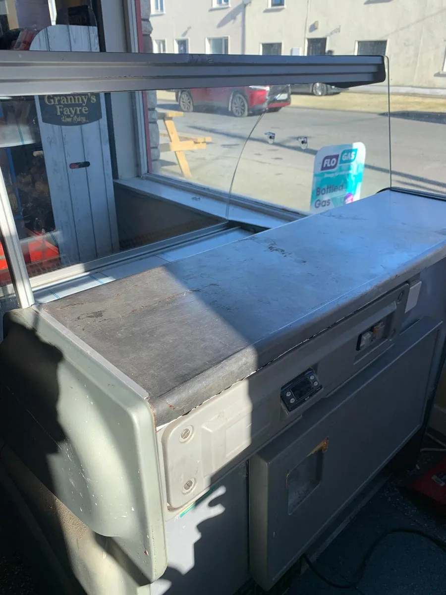 42" Serveover Fridge - Image 3