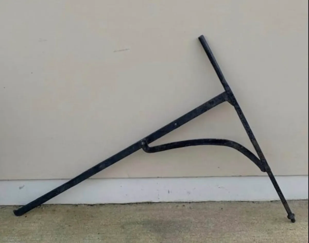 Fire crane €50 each - Image 1