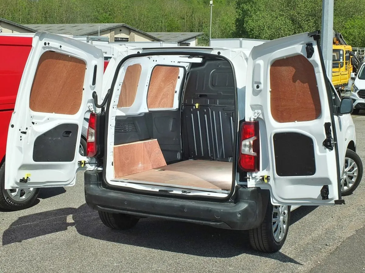 2020 Citroen Berlingo Small Panel Van - Image 1
