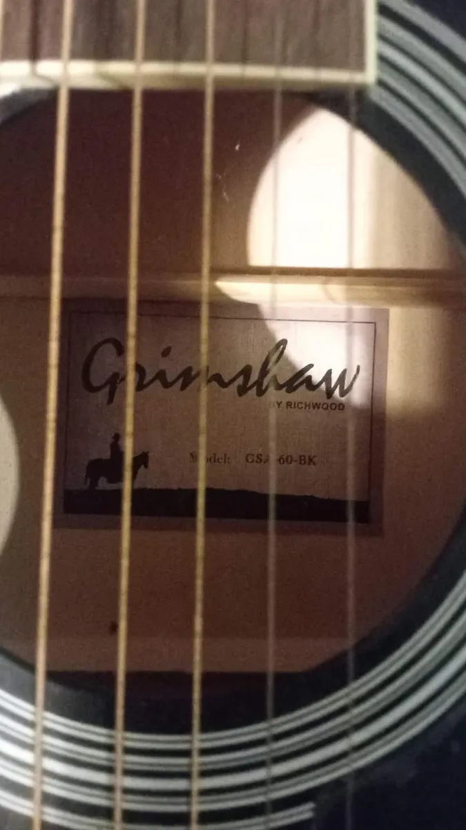 Black acoustic guitar - Image 3