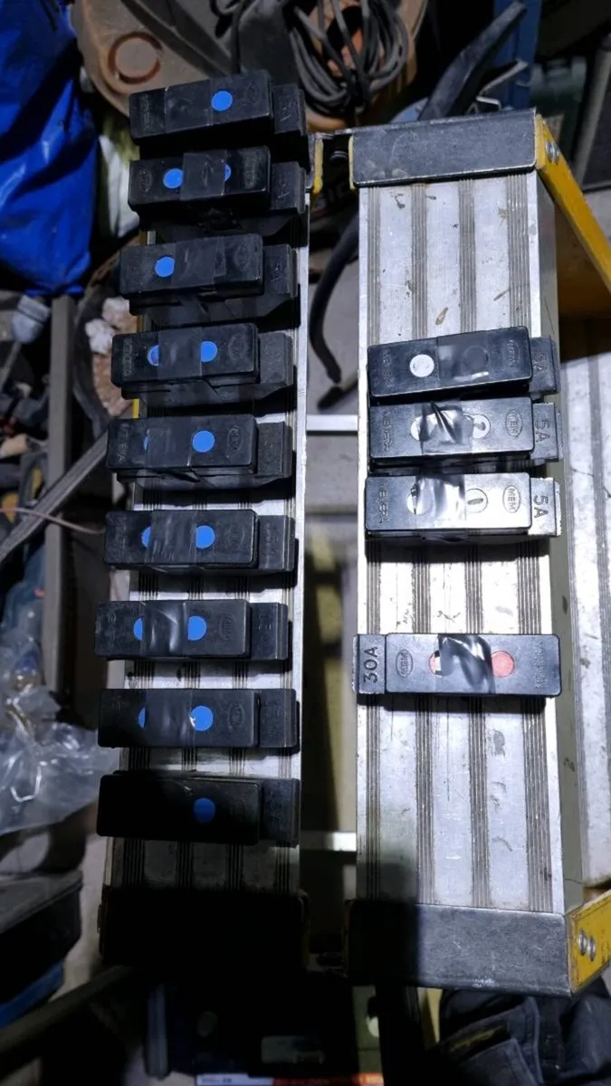 Vintage fuses - Image 2