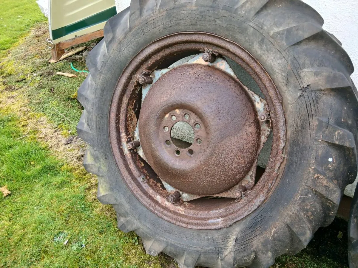 Tractor wheels - Image 3