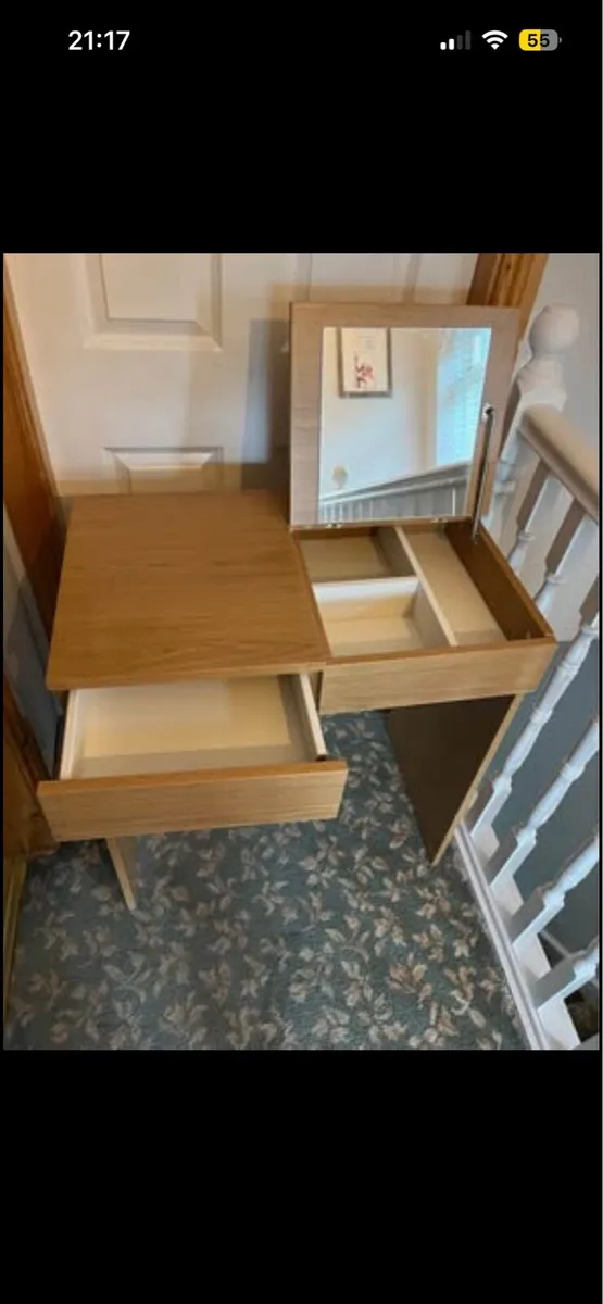 Office desk - Image 2