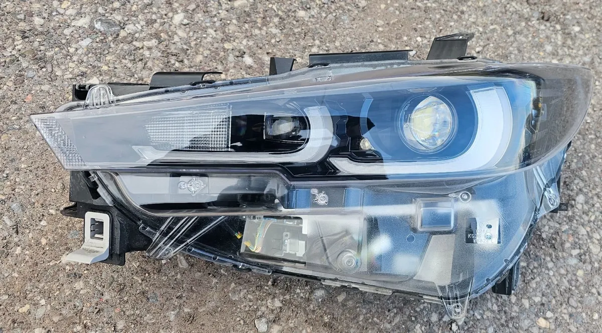 Mazda CX-5 Left side  2020 - 2025 headlight - Image 1