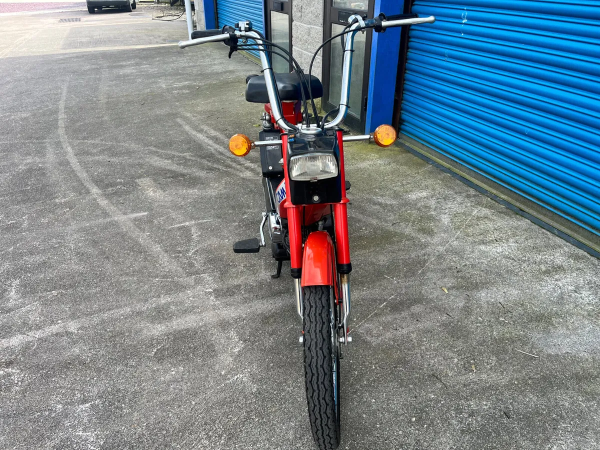 Motorcycle - Image 4