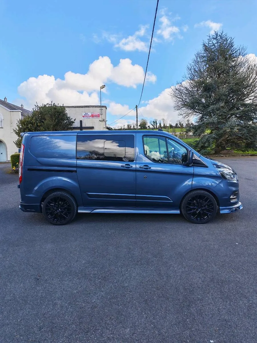 Ford Transit Custom 2023 - Image 2