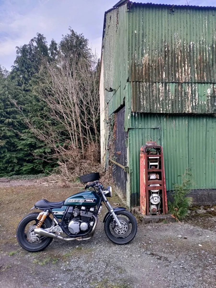 Yamaha XJR400 Cafe Racer - Image 2