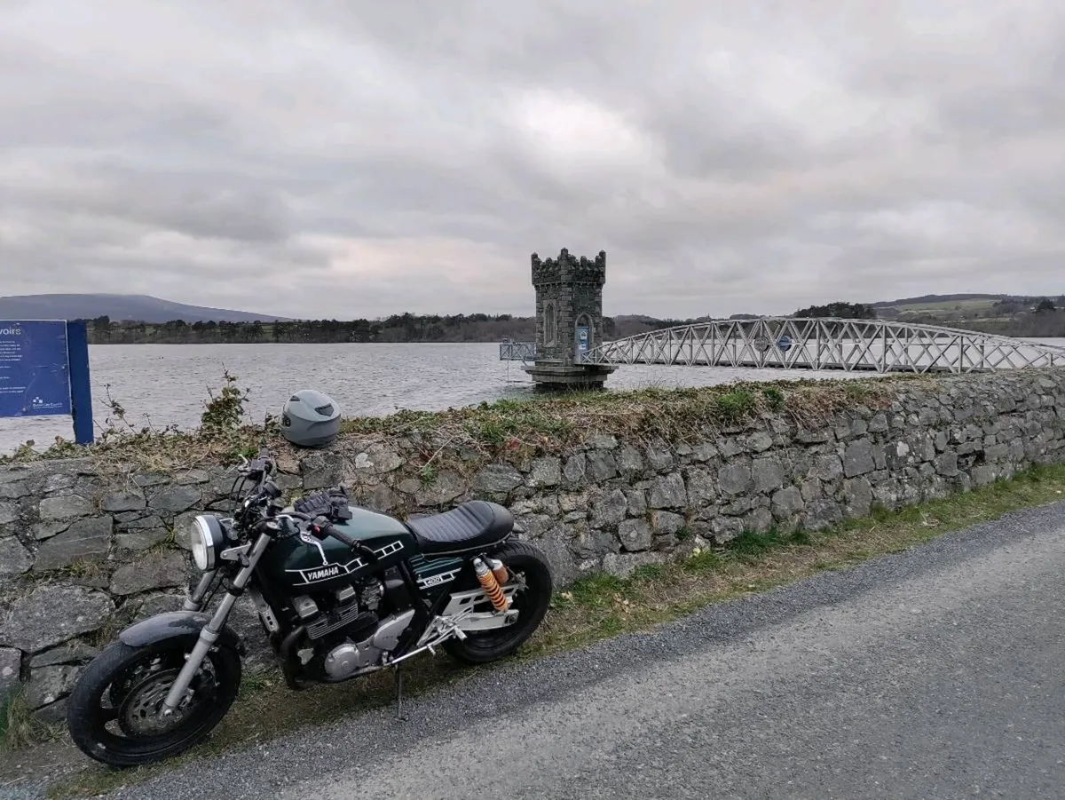 Yamaha XJR400 Cafe Racer - Image 4