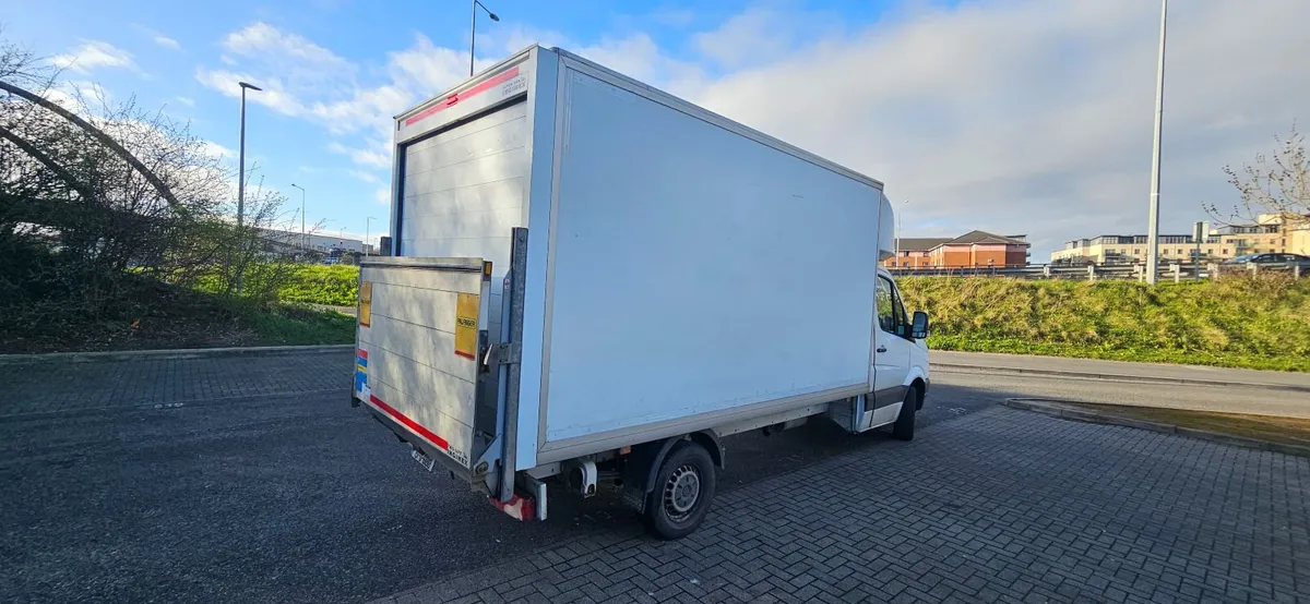 Volkswagen Crafter 2015 - Image 2