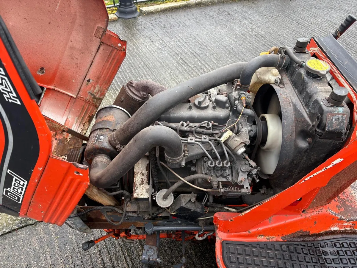 Kubota HST G1900 Lawn Mower - Image 2