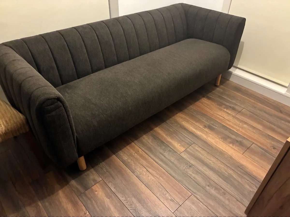 sofa - Image 1