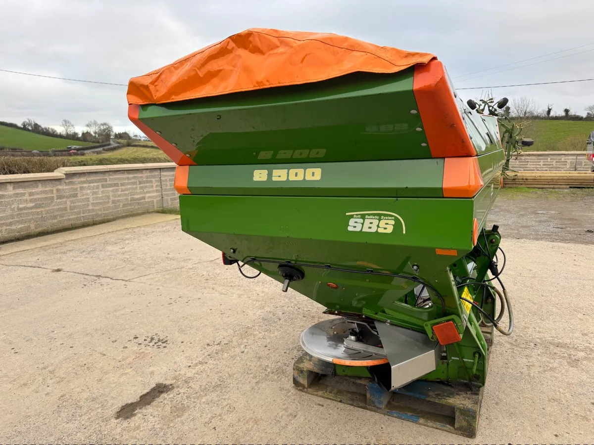 Fertiliser sower - Image 2