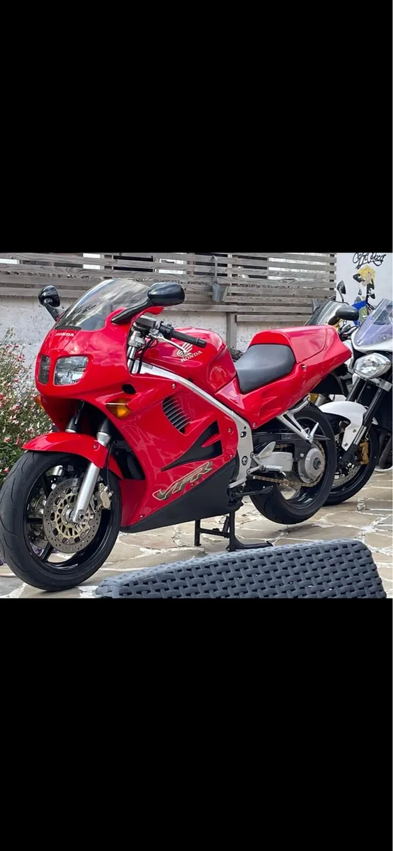 Honda vfr750f rc36 - Image 4