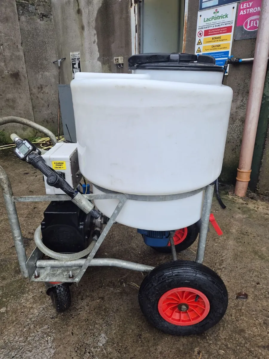 JFC 170L Milk Cart with Motorised Mixer & Pump - Image 4