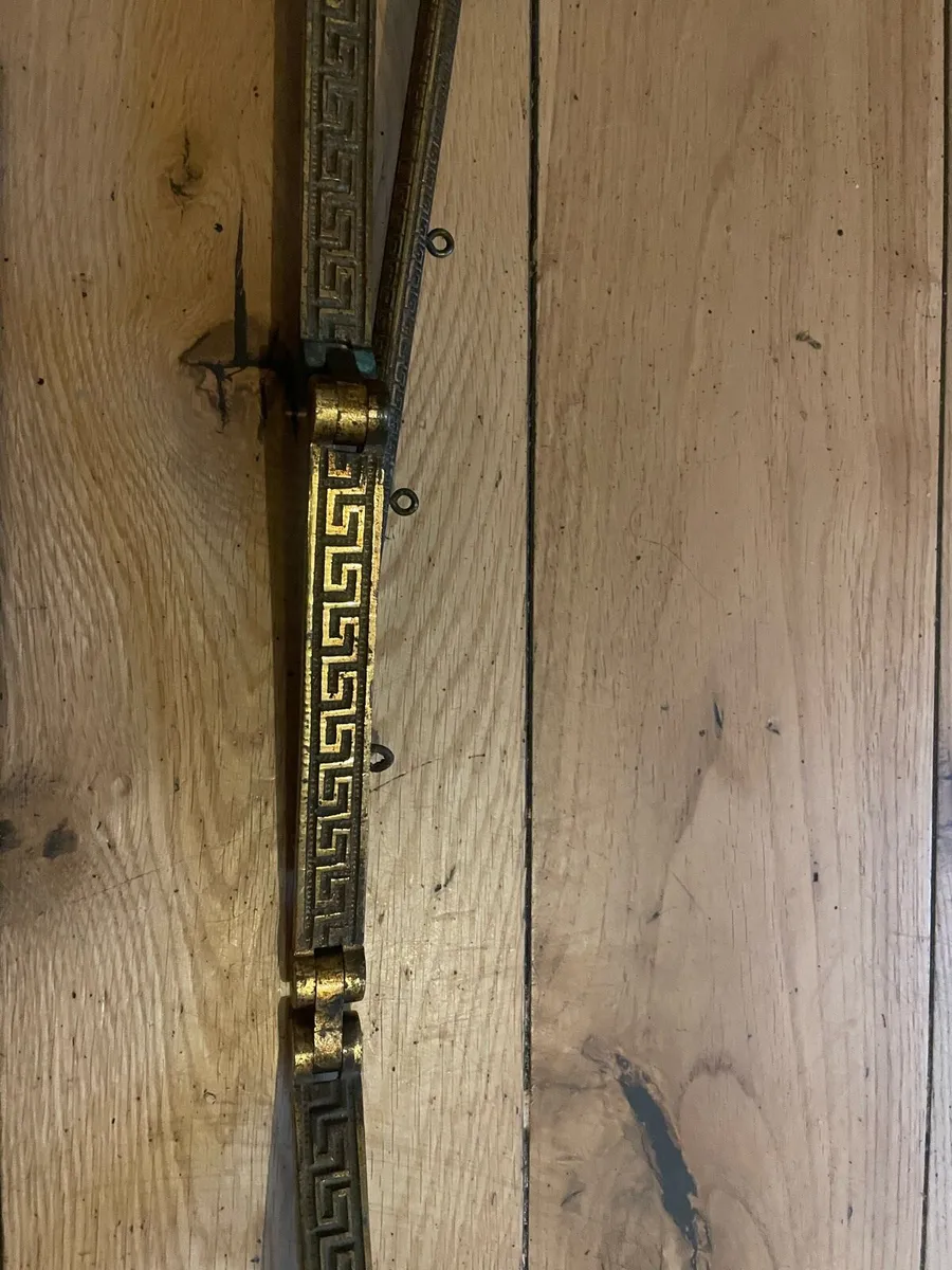 Brass tapestry or needlework bracket - Image 1