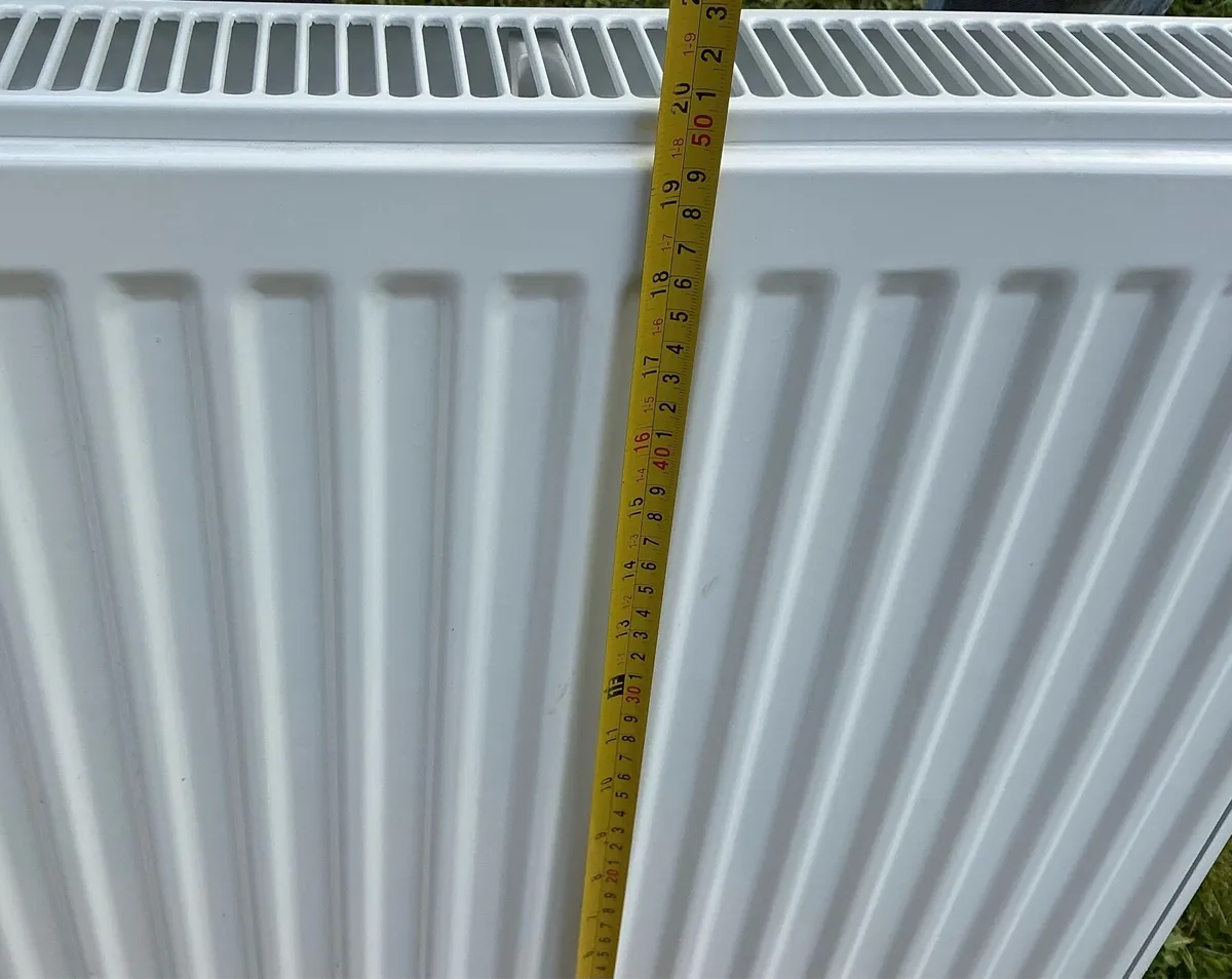 22 radiator, 50x50cm - Image 3