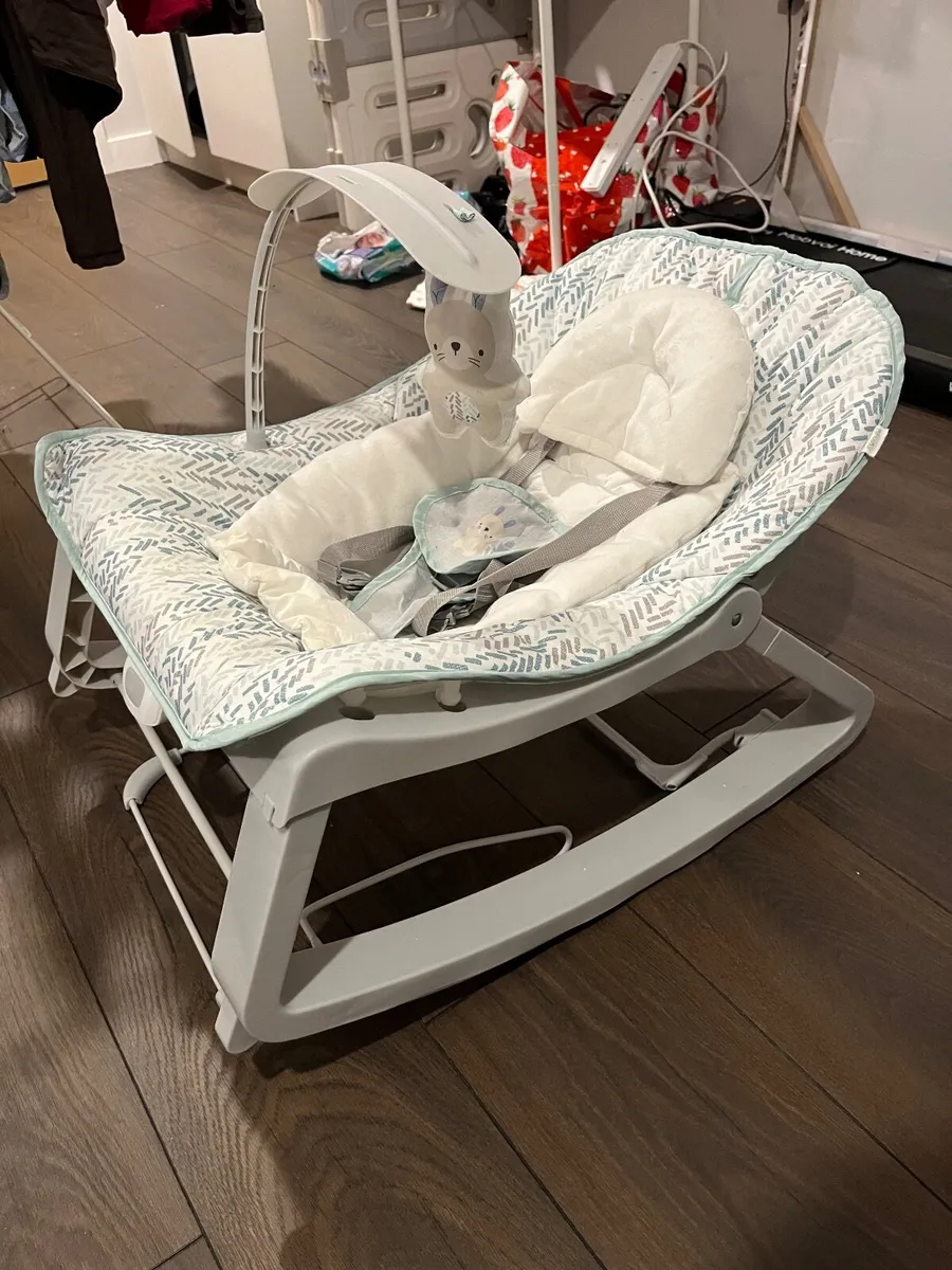 Baby bouncer chair - Image 2