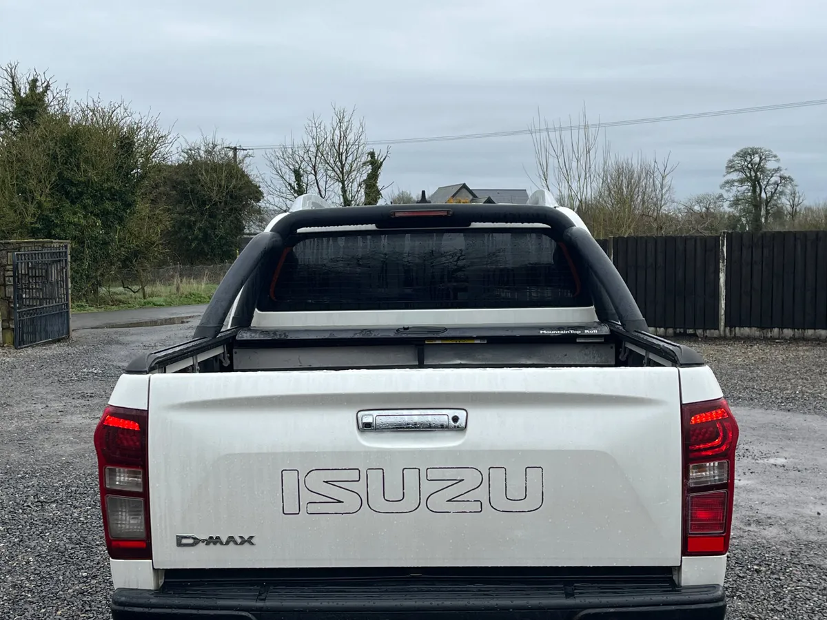 2017 ISUZU DMAX 1.9 MANUAL *BLADE MODEL* - Image 4