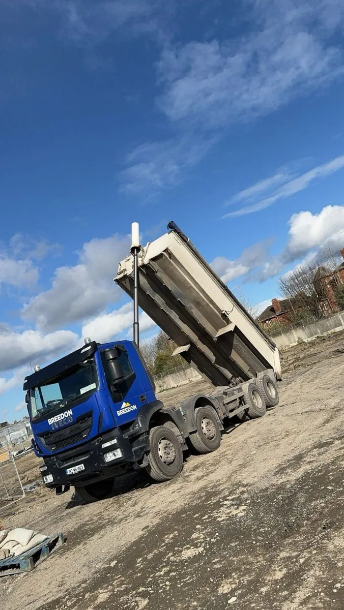 X2 Iveco Trakkers - Image 4