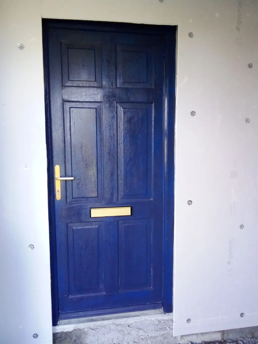 Front entrance door - Image 1