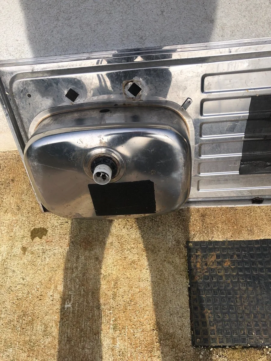 Kitchen sink - Image 3